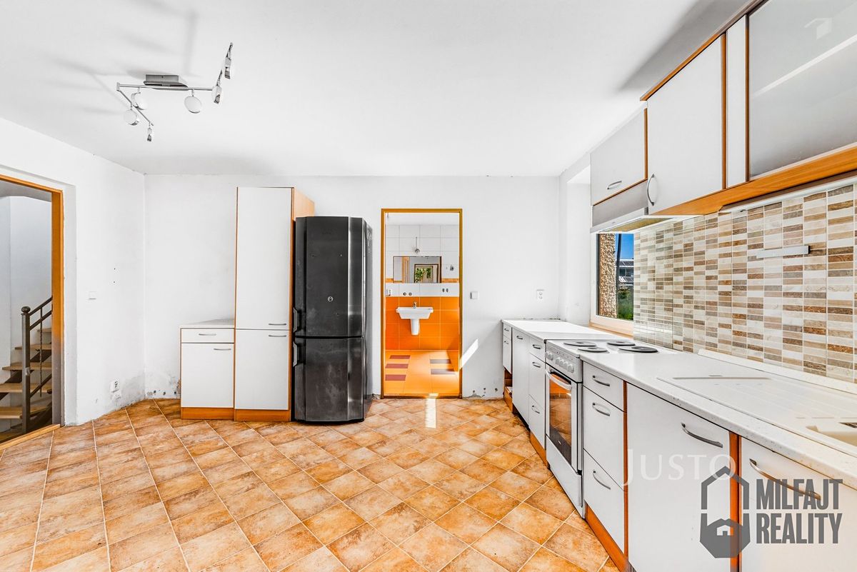 Prodej rodinného domu 145 m², pozemek 360 m² – fotografie 3