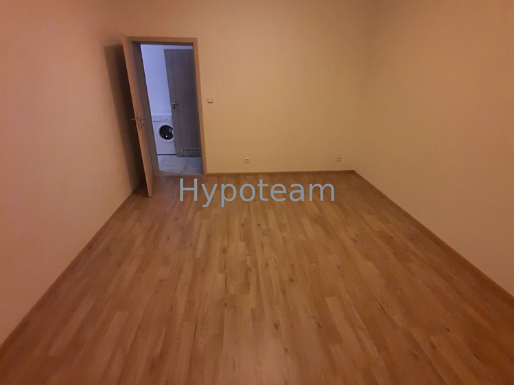 Pronájem bytu 2+1, 55 m² (7 z 10)
