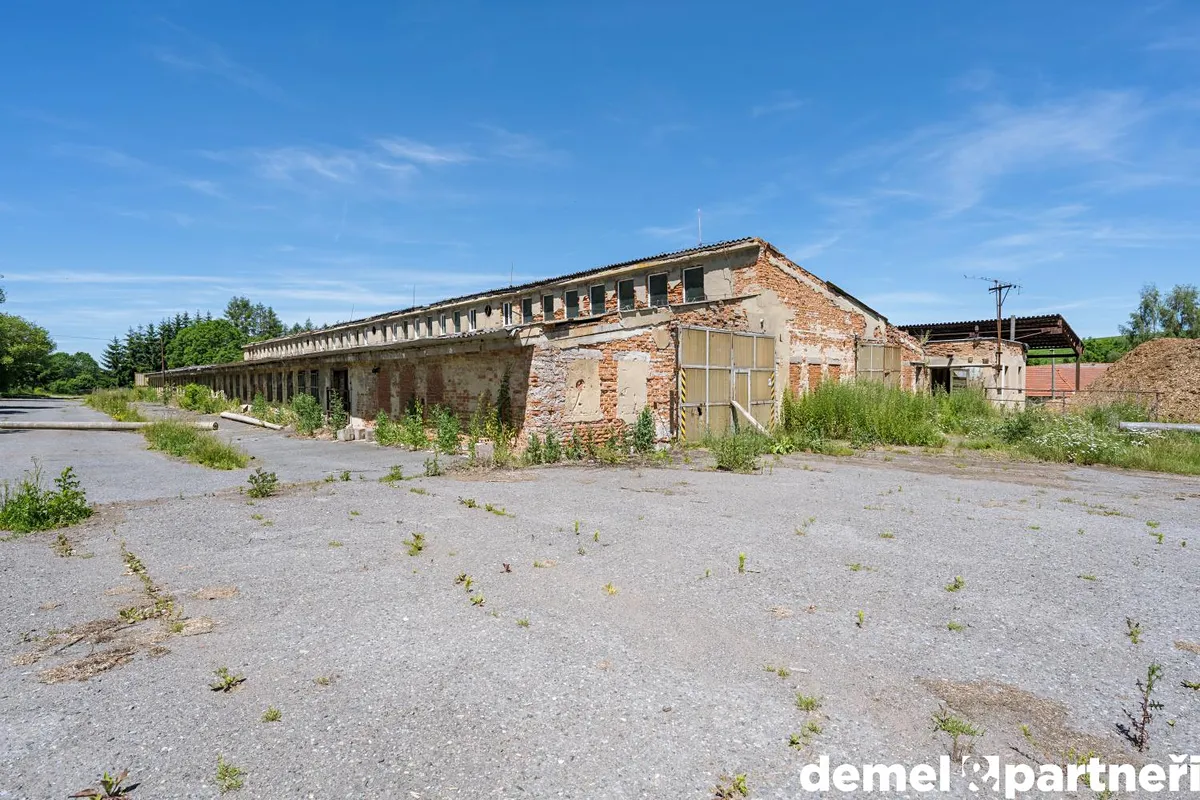 Pronájem zemědělského objektu 1400 m²
