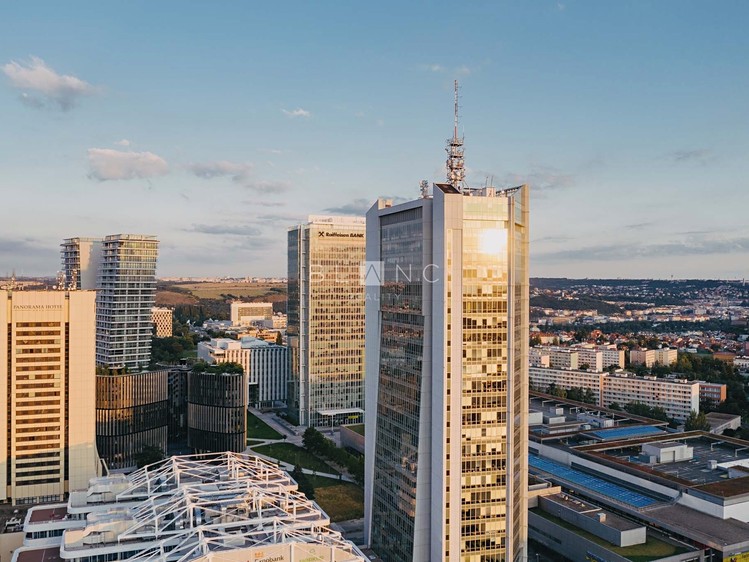 Комерційне приміщення в оренду, 30 м² (1 з 4)