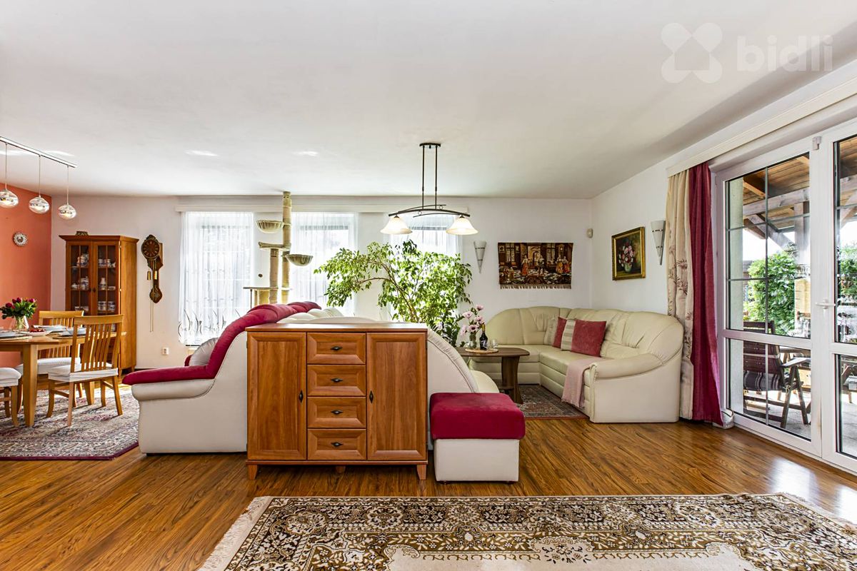 Prodej rodinného domu 345 m², pozemek 789 m² – fotografie 5