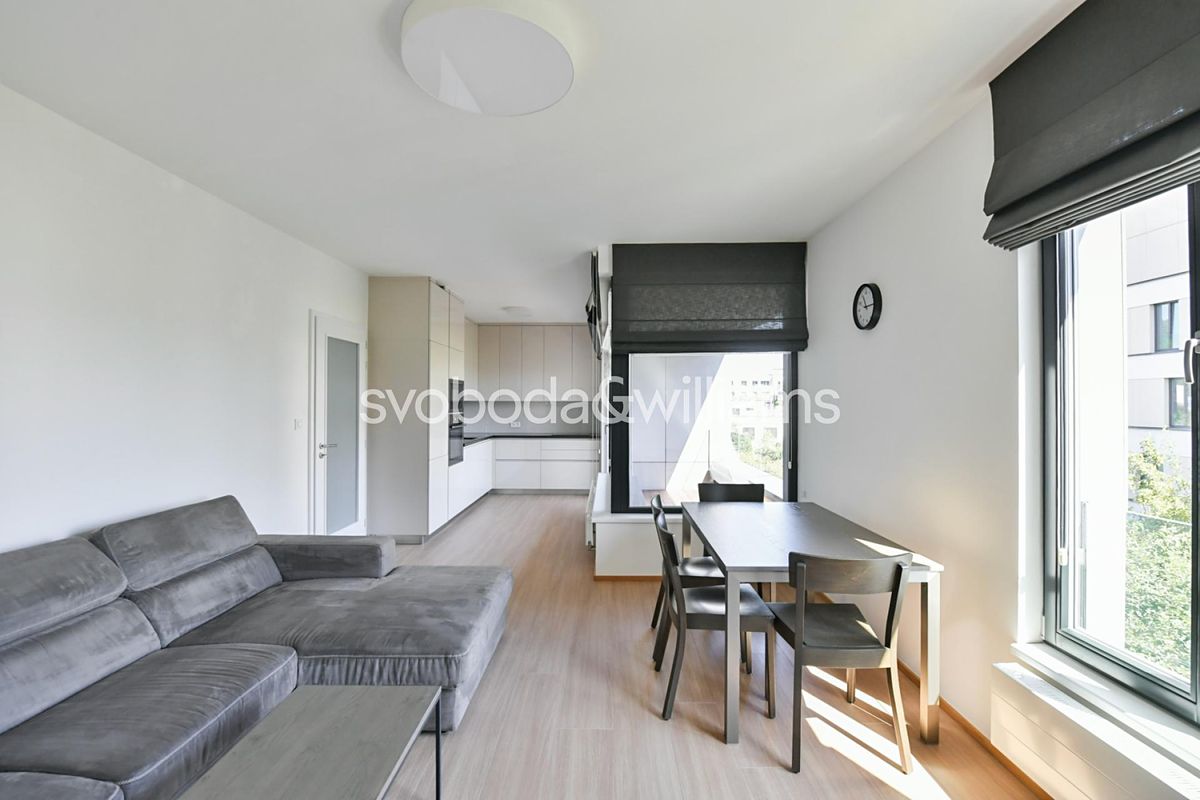 Pronájem bytu 3+kk 81 m²