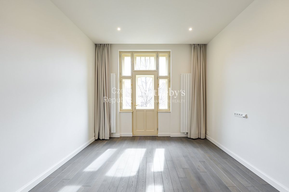 Pronájem bytu 3+kk 95 m² – fotografie 4