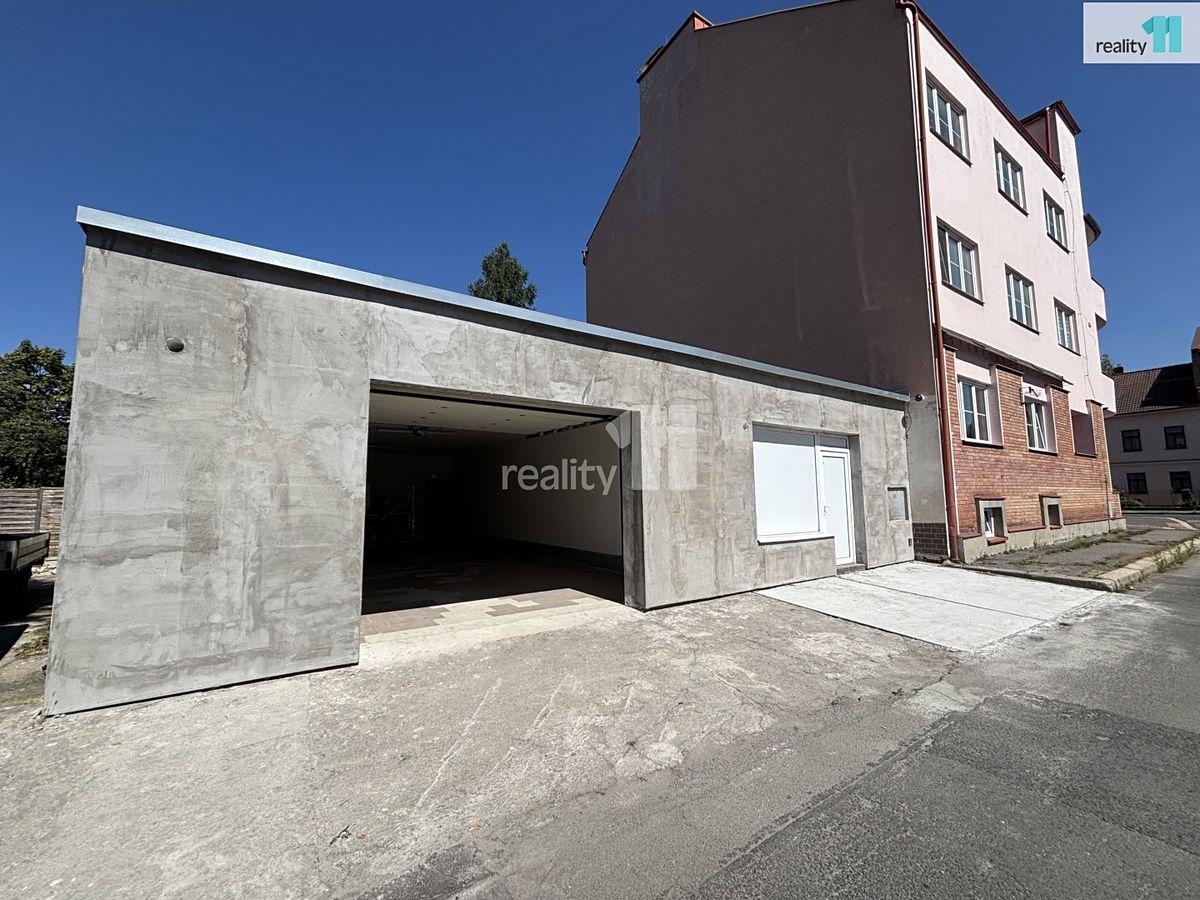 Pronájem obchodního prostoru 144 m²