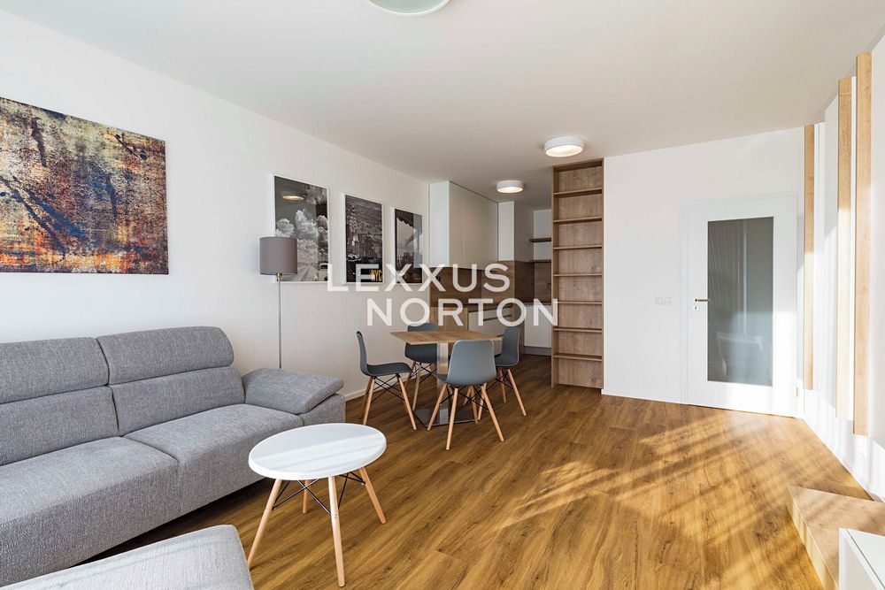 Pronájem bytu 2+kk 60 m²