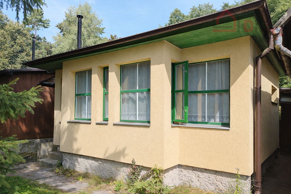 Prodej chaty 34 m², pozemek 42 m² – fotografie 2