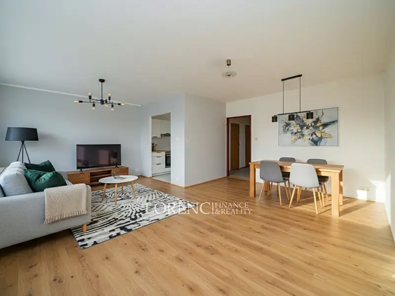 Prodej bytu 3+1 70 m², Praha – náhled fotky 2
