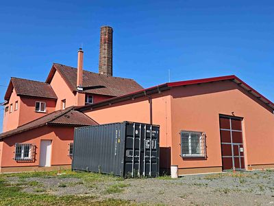 Pronájem výrobní haly, prostoru 420 m²