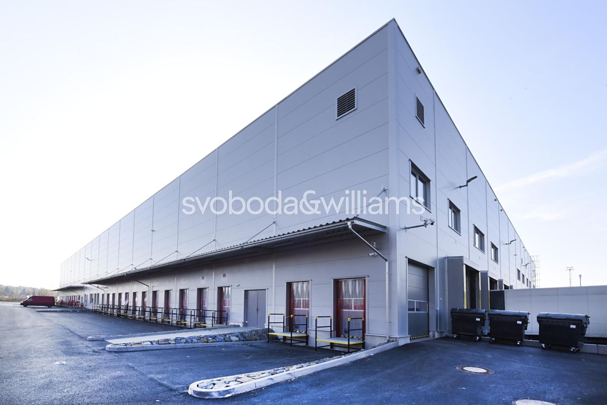 Pronájem skladového prostoru 4500 m² – fotografie 2