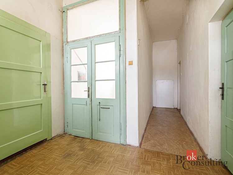 Prodej komerčního prostoru, 320 m² (10 z 21)