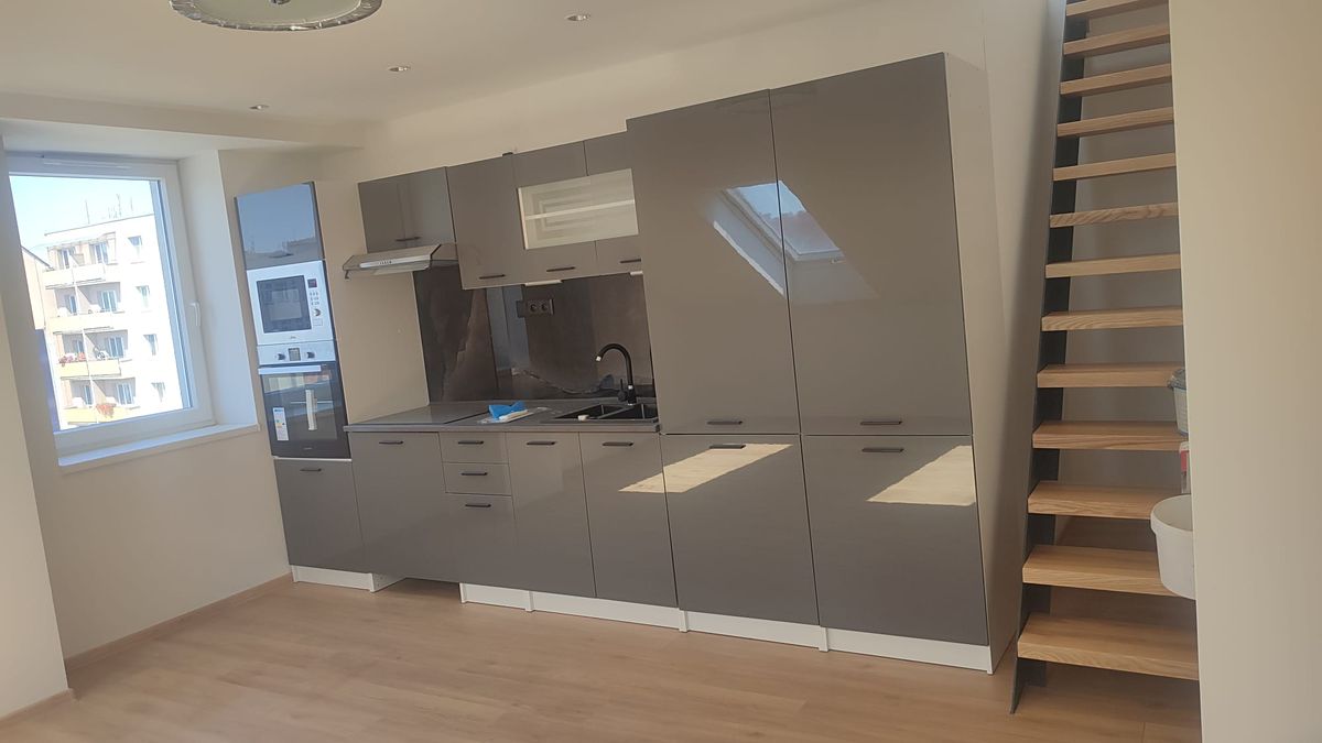 Pronájem bytu 3+kk 75 m²