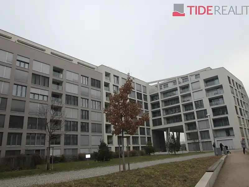Pronájem bytu 4+kk 95 m², Praha – náhled fotky 2