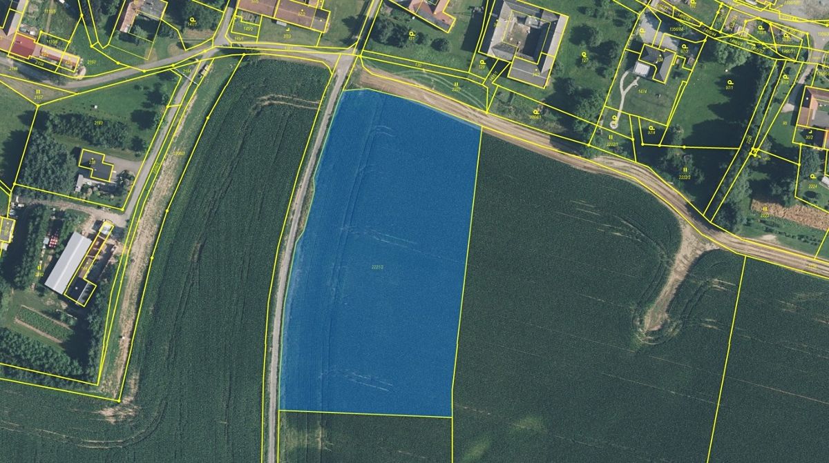 Prodej stavebního pozemku 1300 m² – fotografie 3