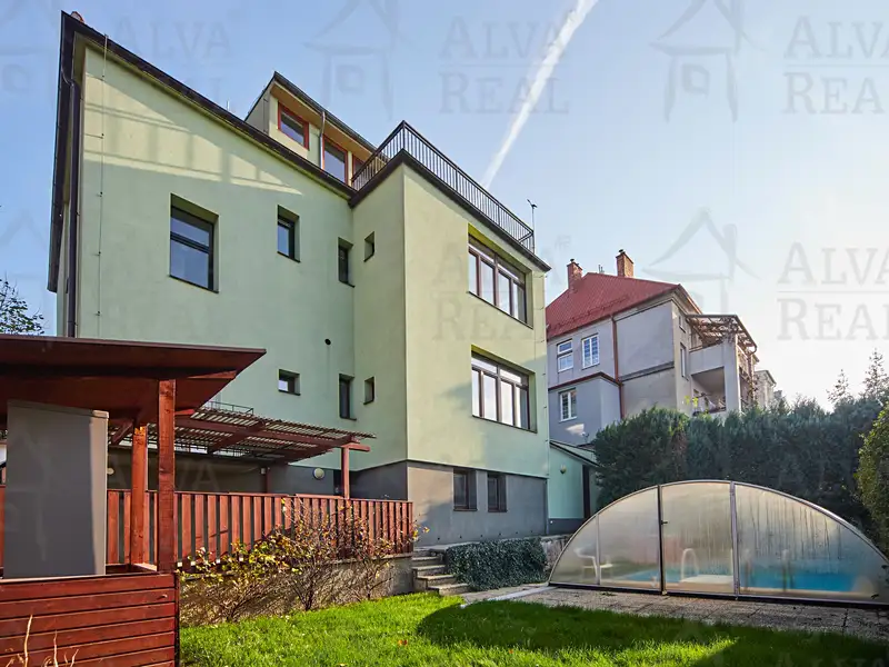Prodej vily 354 m², pozemek 525 m², Brno – náhled fotky 1