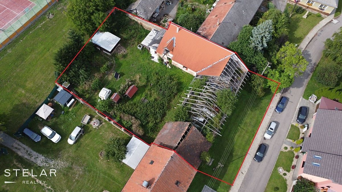 Prodej rodinného domu 260 m², pozemek 1419 m²
