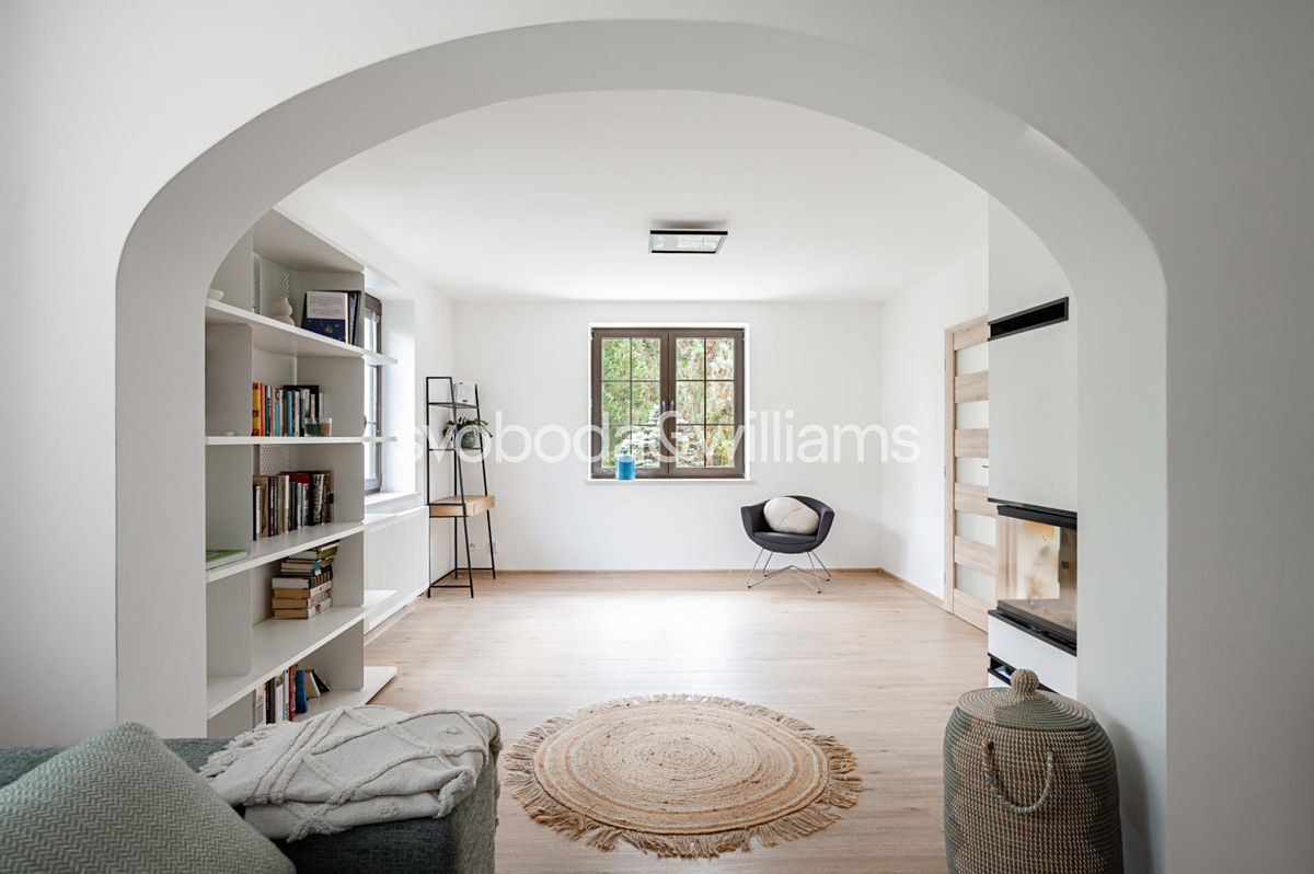 Prodej rodinného domu 160 m², pozemek 1061 m² – fotografie 4