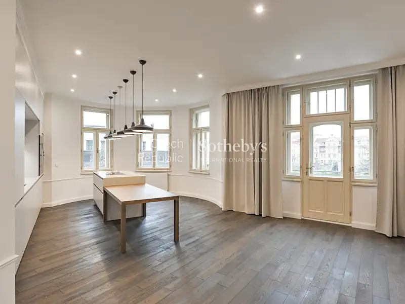 Pronájem bytu 4+kk 167 m², Praha – náhled fotky 3