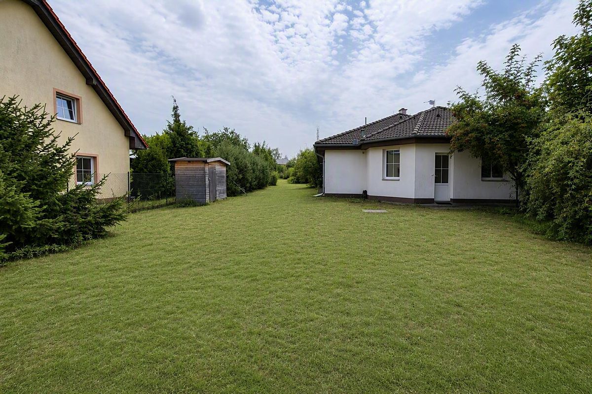 Prodej rodinného domu 160 m², pozemek 815 m² – fotografie 3