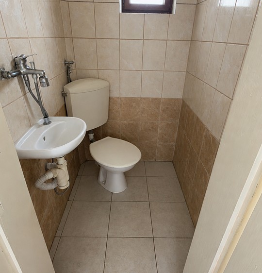 Prodej komerčního prostoru, 260 m² (18 z 20)
