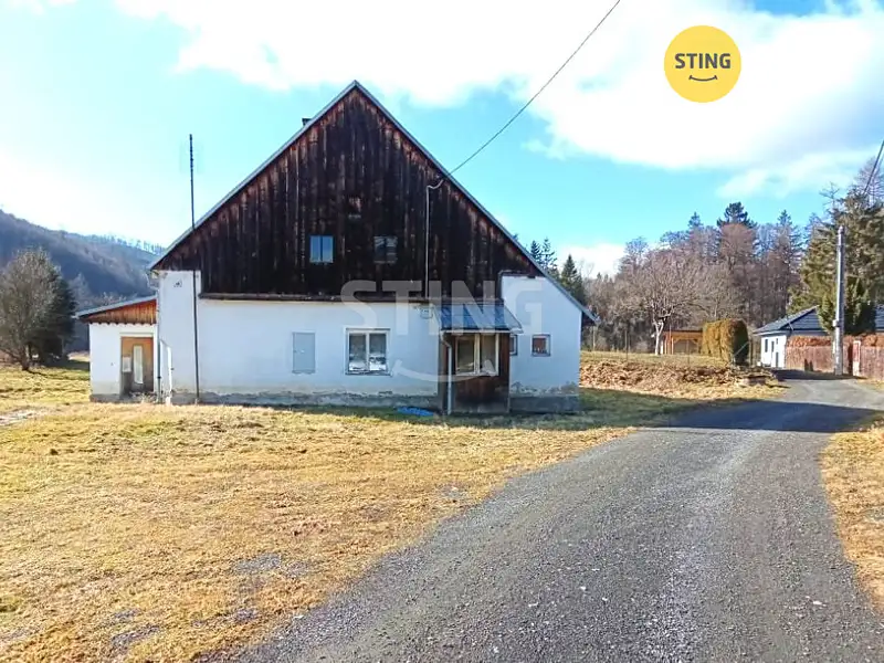 Prodej rodinného domu 157 m², pozemek 1215 m², Karlovice – náhled fotky 1