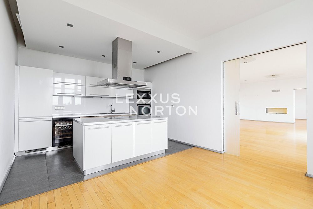 Pronájem bytu 5+1 204 m²