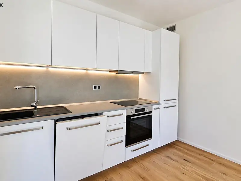 Pronájem bytu 2+kk 52 m², Praha – náhled fotky 3