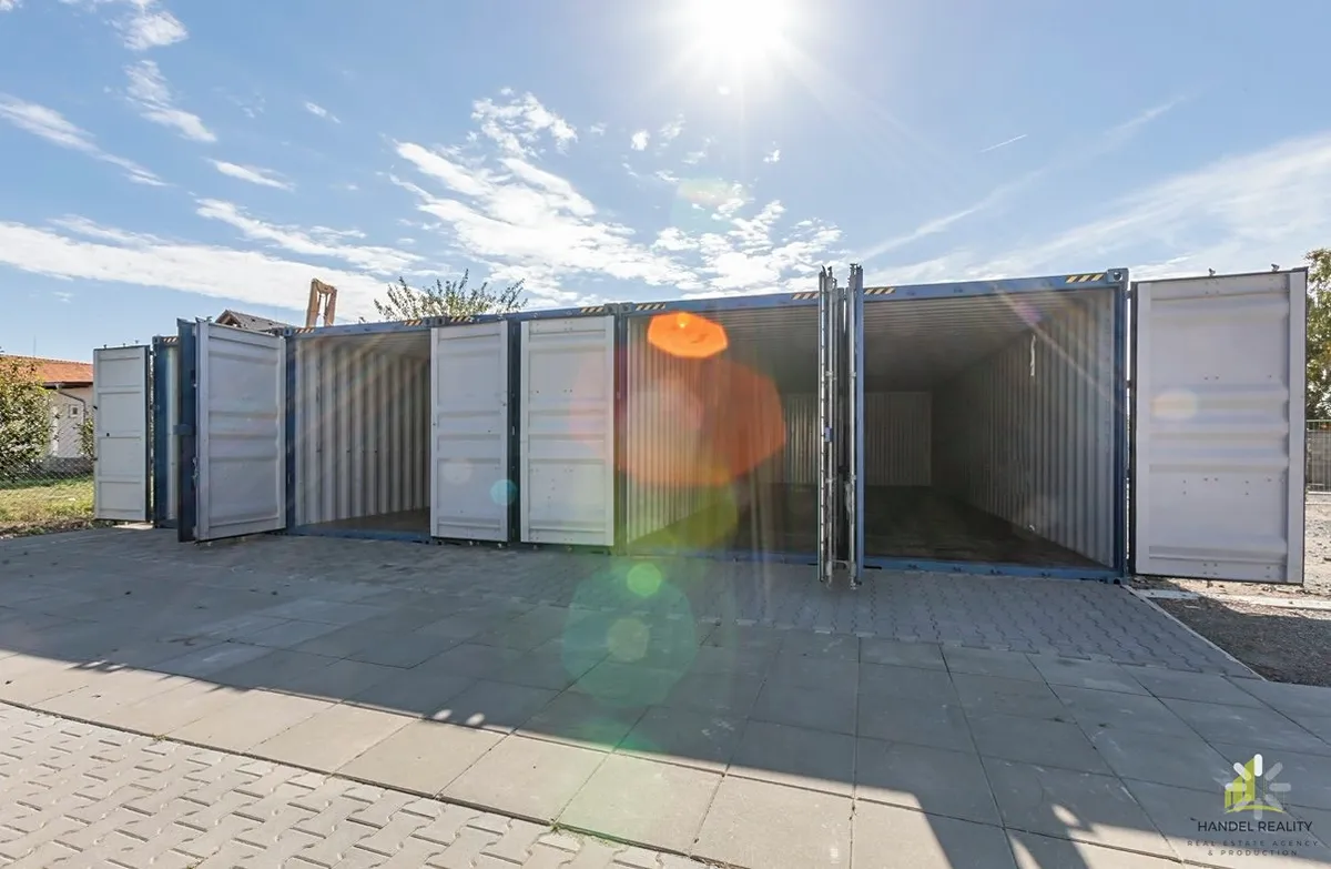 Pronájem skladového prostoru 30 m²