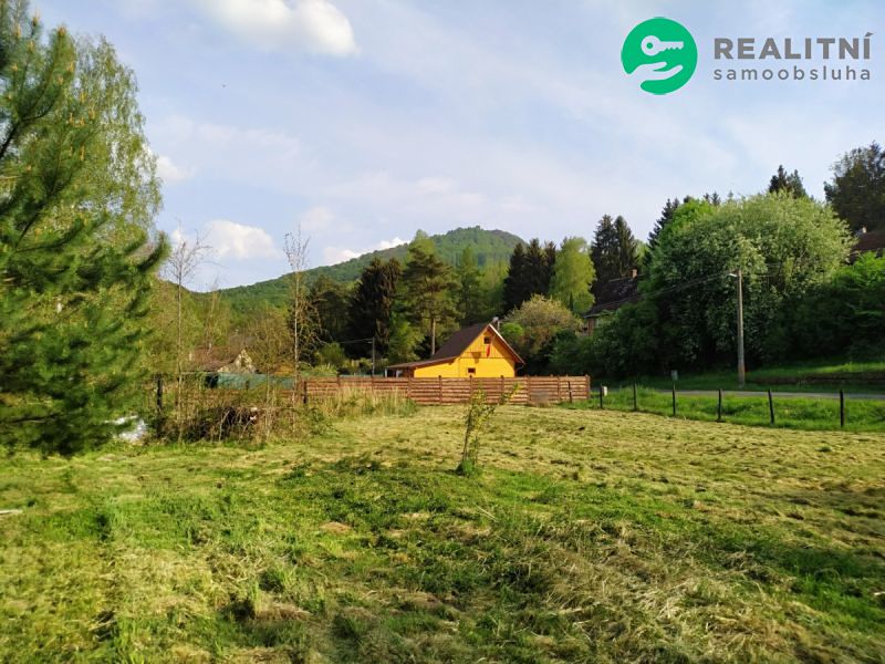 Prodej stavebního pozemku 963 m²