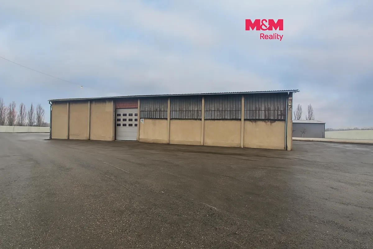 Pronájem skladového prostoru 556 m²