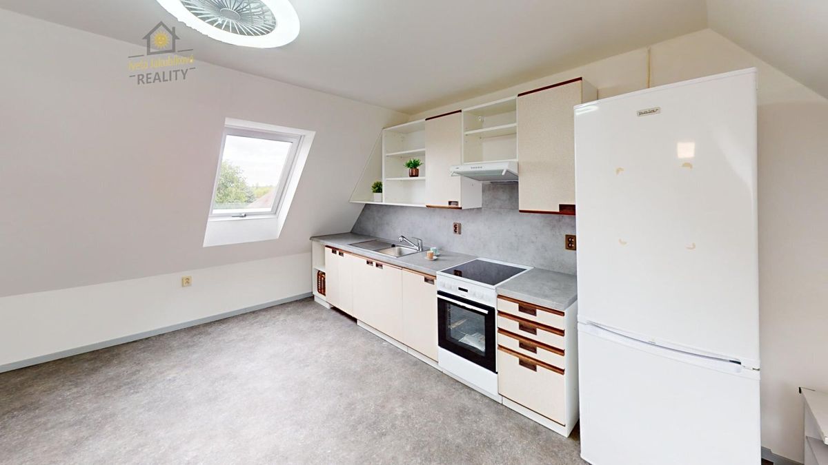 Pronájem bytu 3+1 60 m² – fotografie 3