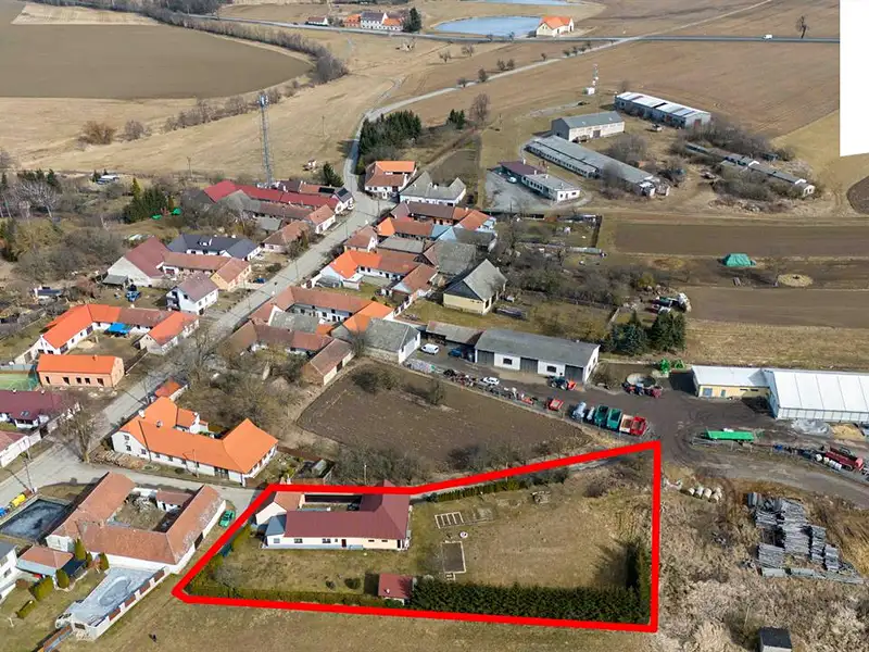 Prodej rodinného domu 91 m², pozemek 2612 m², Svojkovice – náhled fotky 2