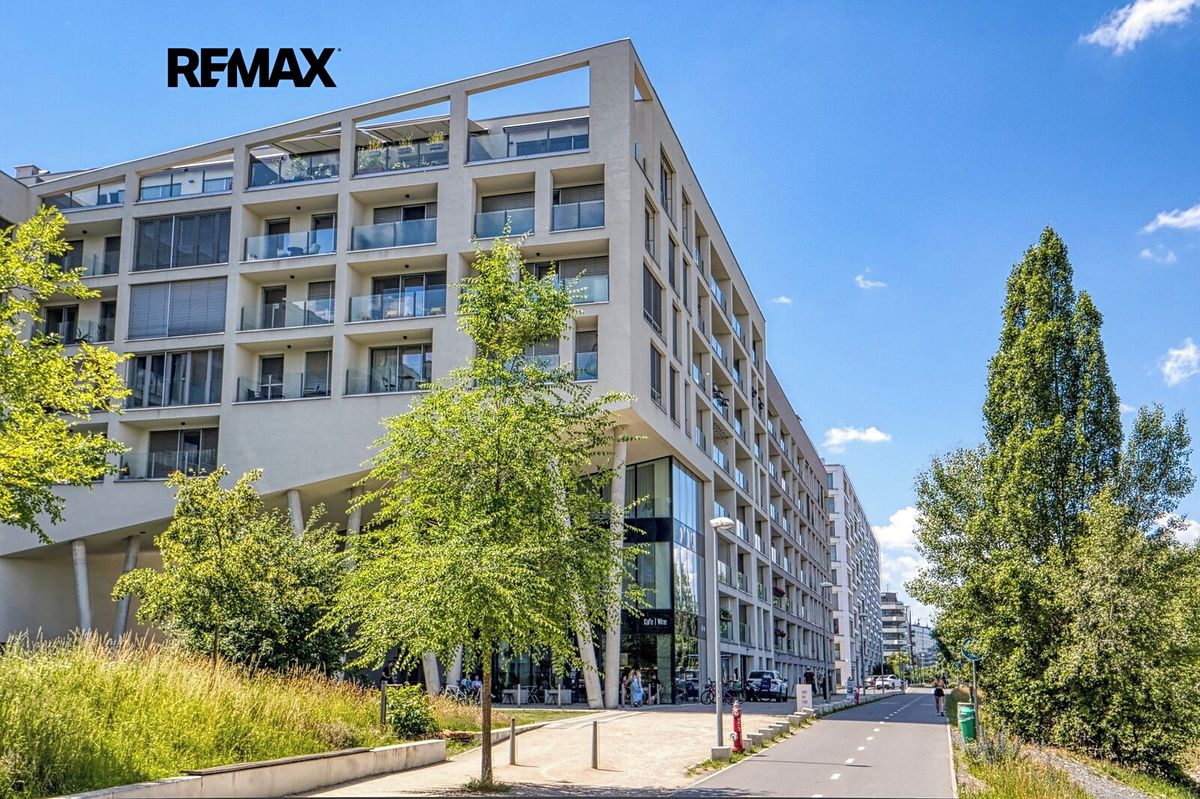 Pronájem bytu 4+kk 103 m²