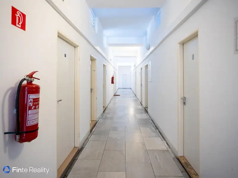 Prodej kanceláře 306 m², Bratislava – náhled fotky 2
