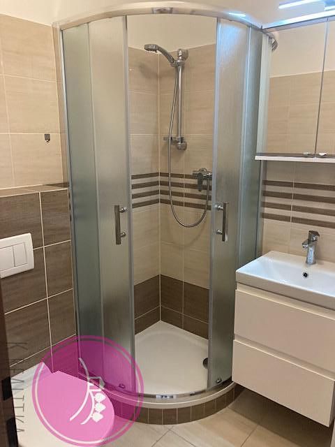 Pronájem bytu 1+kk 30 m² – fotografie 5