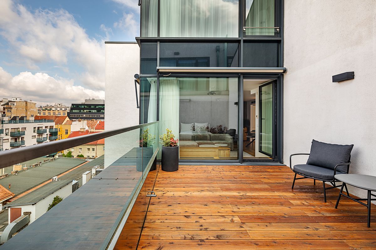 Pronájem bytu 1+kk 72 m² – fotografie 5