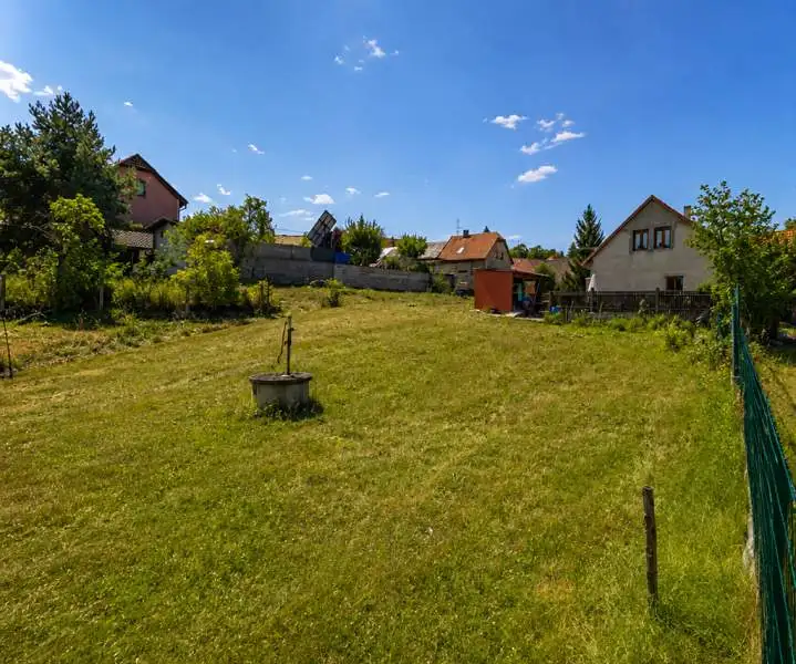Prodej stavebního pozemku 1339 m², Okrouhlo – náhled fotky 2