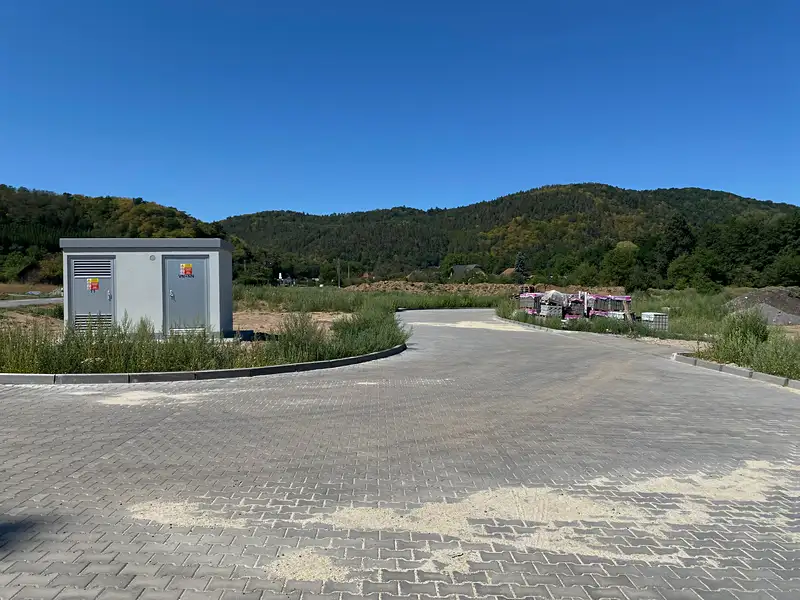 Prodej komerčního pozemku 2983 m², Borač – náhled fotky 2