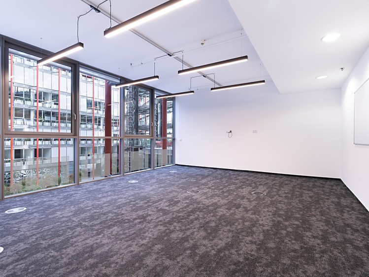 Комерційне приміщення в оренду, 1 551 м² (7 з 12)