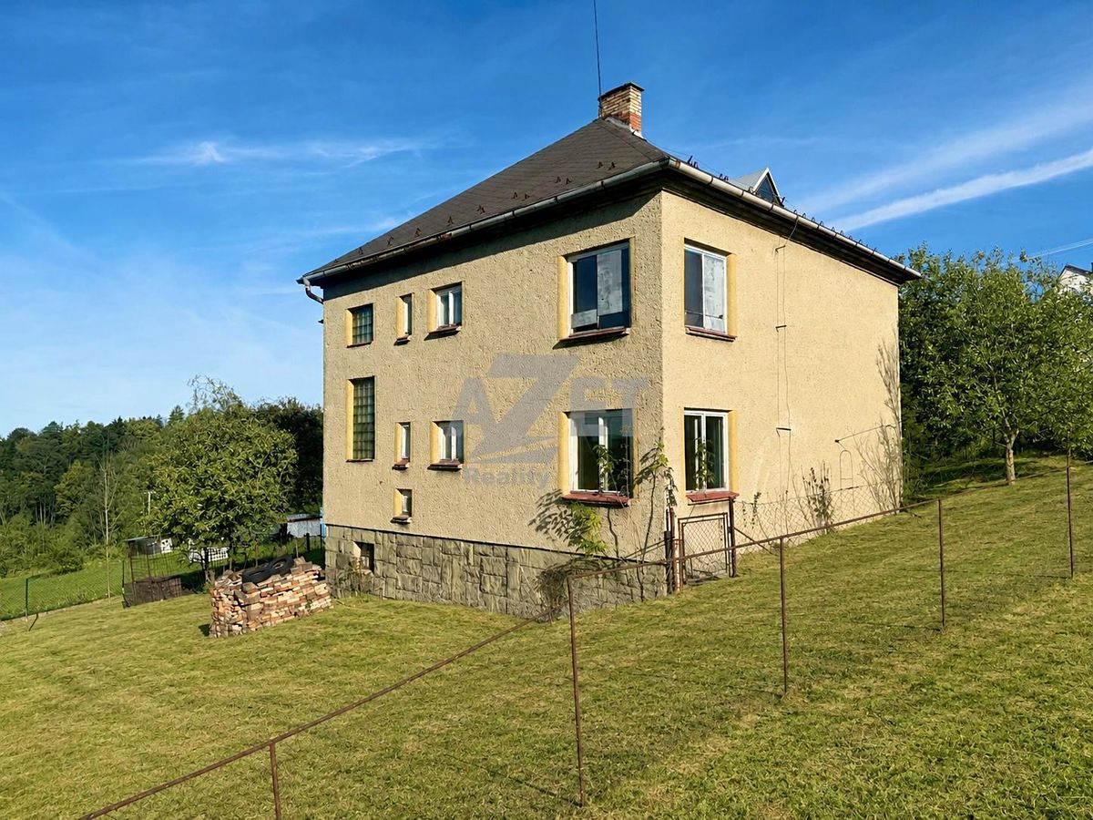 Prodej rodinného domu 180 m², pozemek 1236 m²