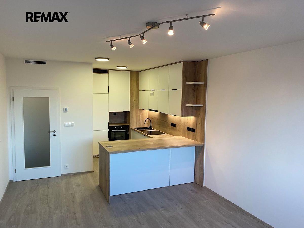 Pronájem bytu 2+kk 53 m²