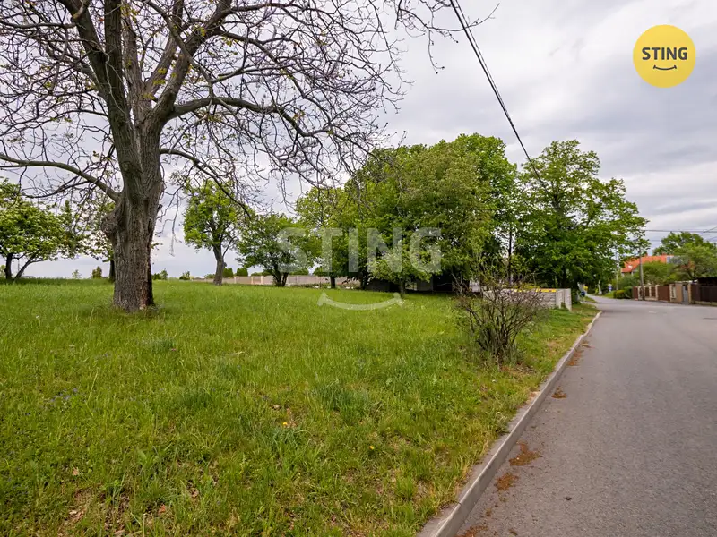 Prodej stavebního pozemku 962 m², Slavkov – náhled fotky 3