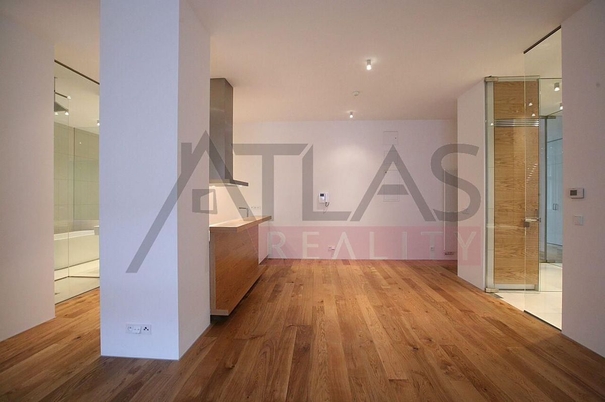 Pronájem bytu 3+kk 109 m²