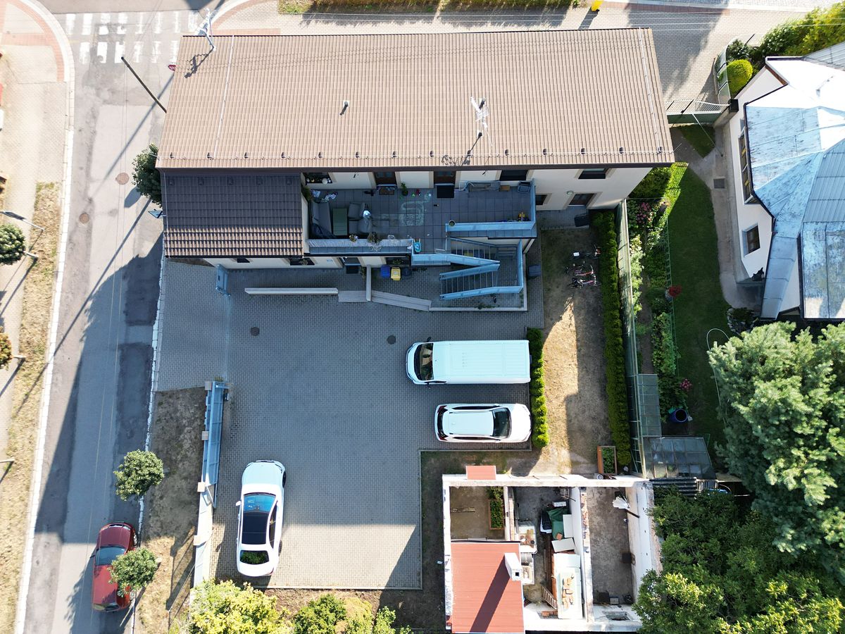 Prodej vícegeneračního domu 205 m², pozemek 586 m² – fotografie 4