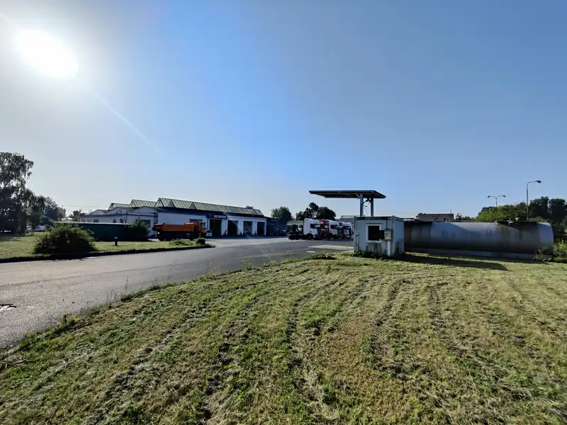 Pronájem komerční nemovitosti 10000 m², Cheb – náhled fotky 2