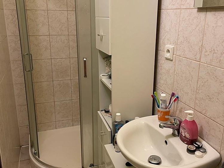 Комерційне приміщення на продаж, 700 м² (23 з 35)