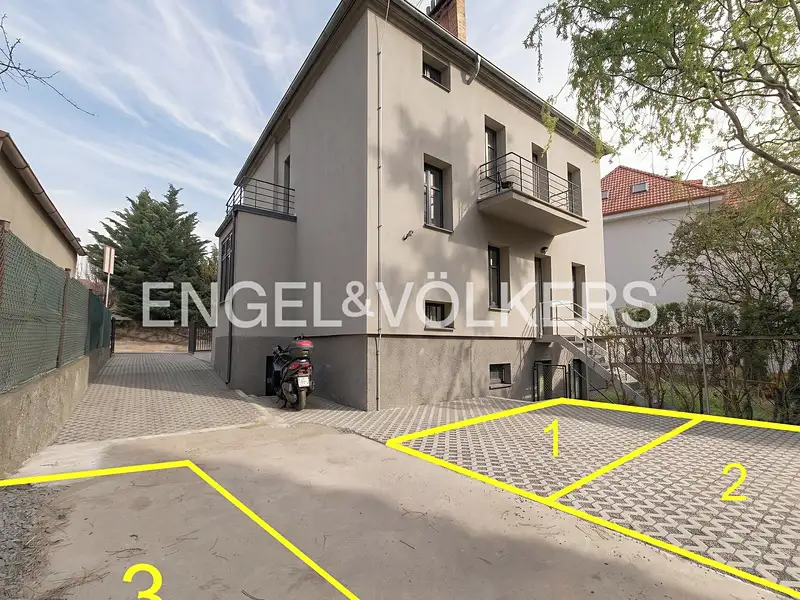 Pronájem specifického typu nemovitosti 13 m², Praha – náhled fotky 1