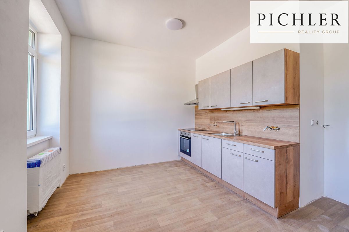 Pronájem bytu 1+kk 35 m²
