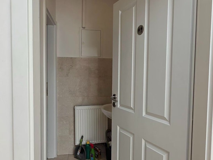 Pronájem komerčního prostoru, 107 m² (23 z 23)