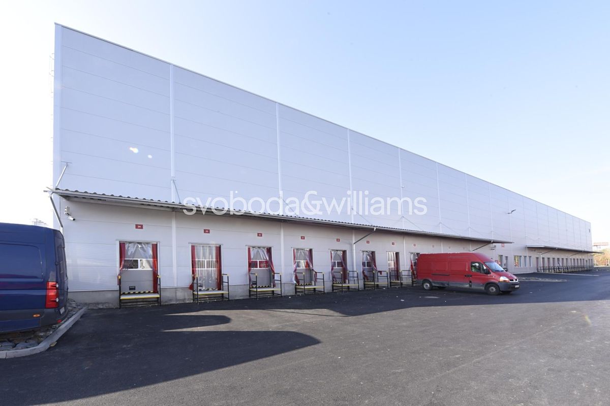 Pronájem skladového prostoru 4500 m² – fotografie 3