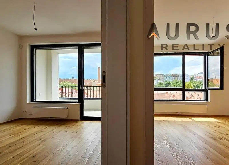 Pronájem bytu 2+kk 60 m², Praha – náhled fotky 2